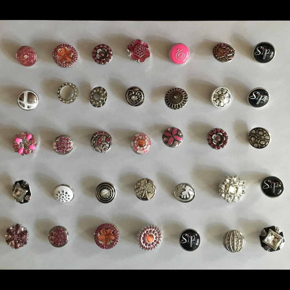 Silver snap charm bracelet $SALE$ - Picture 3 of 3